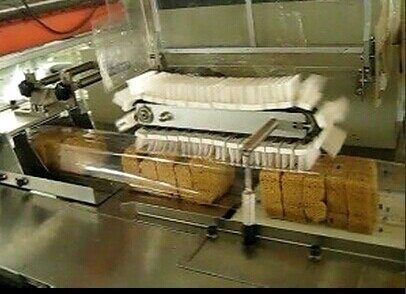 Maquinaria de paquete de flujo recíproco de movimiento de caja
