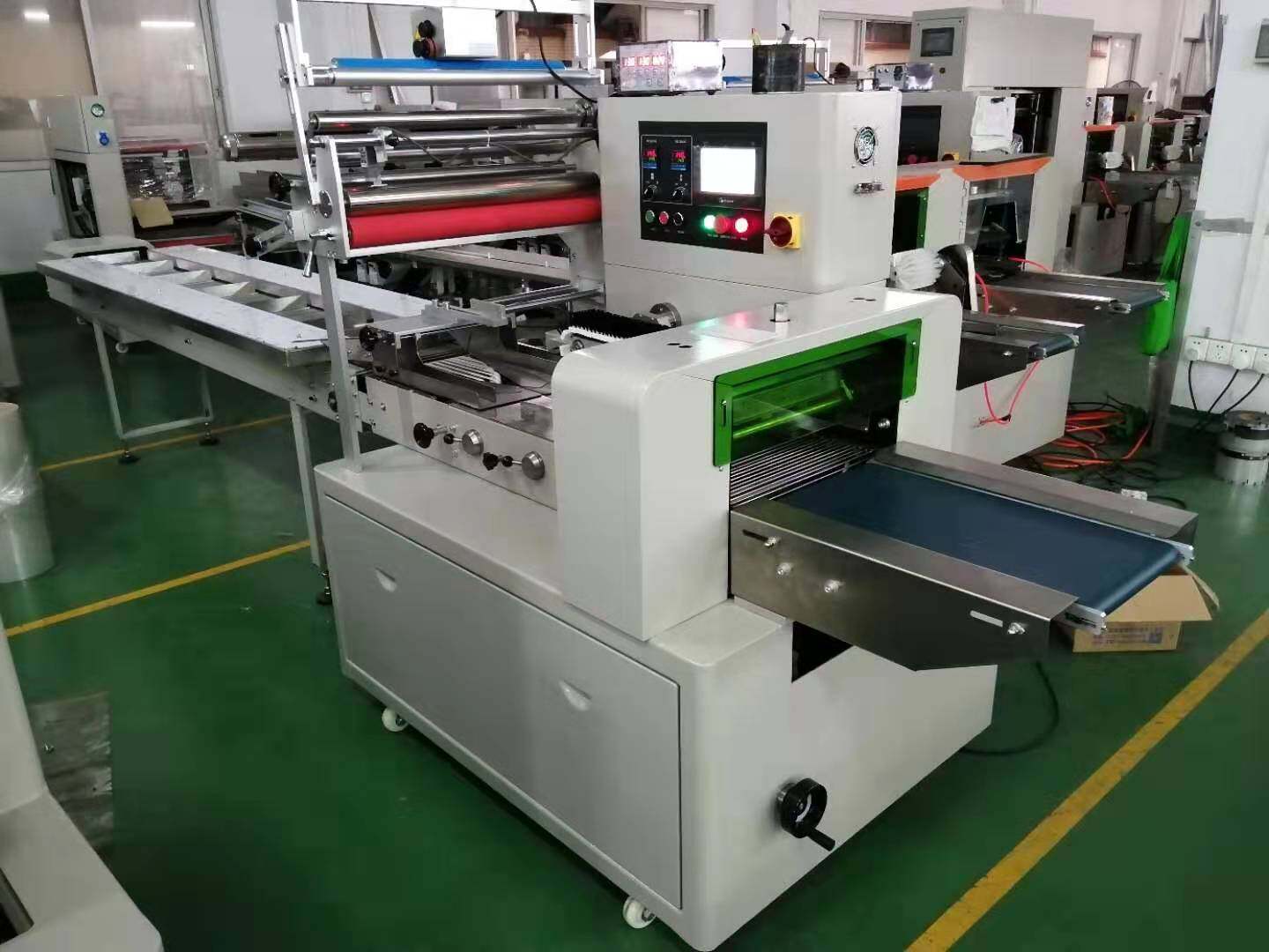 bun pillow bag packaging machine