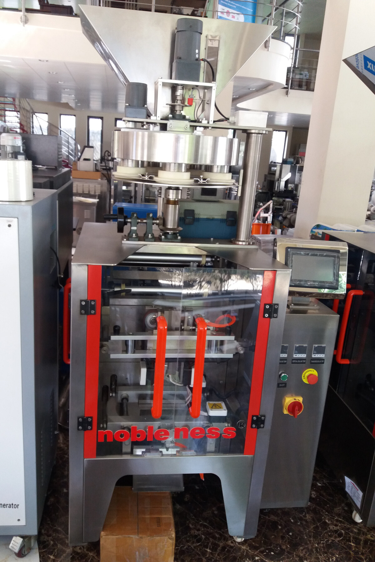 Bread crumbs packaging machine