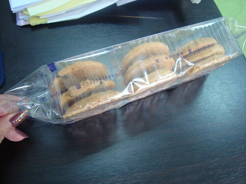 Biscuits With Tray Packaging Machine