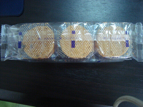 Biscuits With Tray Packaging Machine