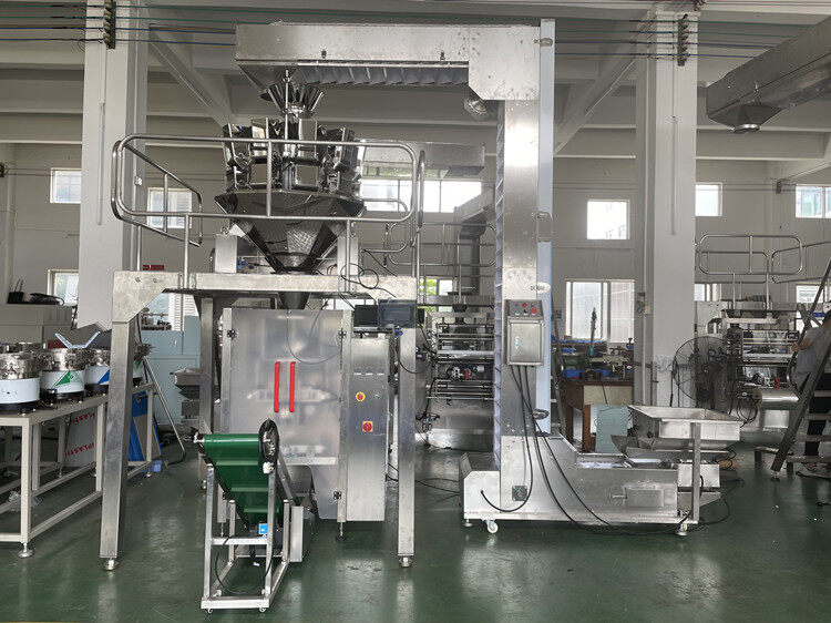 fully auto puff food chanachur packing machine